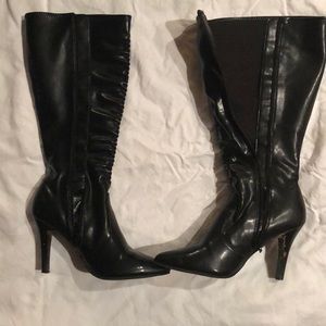 Black high heeled boots